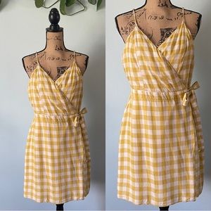 BCBGeneration Yellow Gingham Wrap Dress Size Large